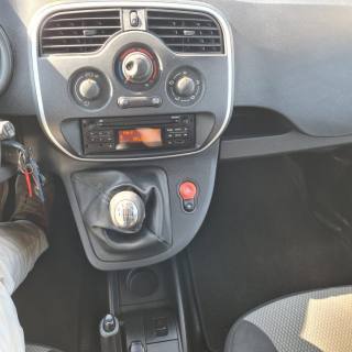 RENAULT Kangoo usata 19