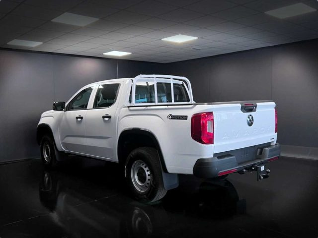 VOLKSWAGEN Amarok usata, con Autoradio