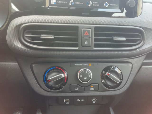 HYUNDAI i10 usata, con Sensore di luce