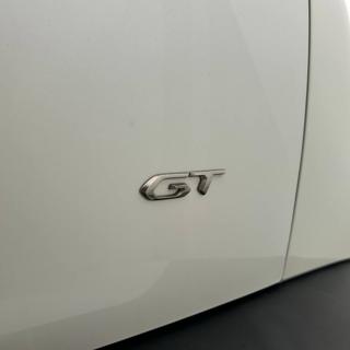 PEUGEOT 2008 usata, con Sensori di parcheggio anteriori