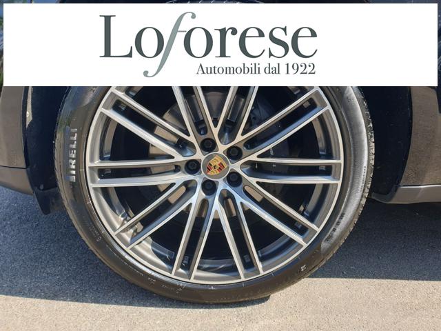 PORSCHE Macan usata, con Autoradio