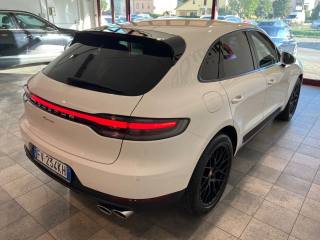 PORSCHE Macan usata, con Autoradio