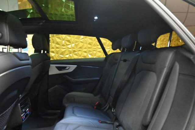 AUDI Q8 usata 30