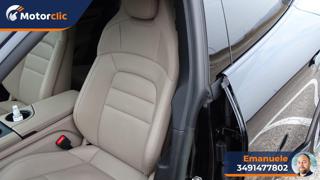 PORSCHE Taycan usata 54