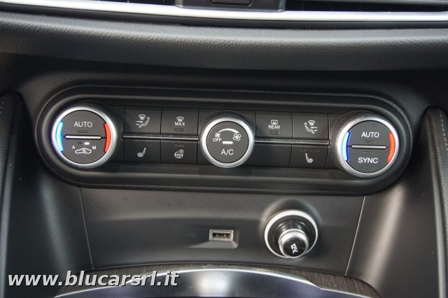 ALFA ROMEO Stelvio usata 25