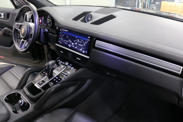 PORSCHE Cayenne usata, con Fari LED