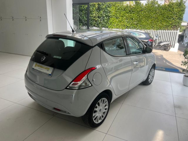 LANCIA Ypsilon usata, con Controllo automatico clima