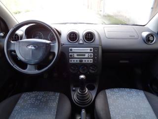 FORD Fiesta usata, con Chiusura centralizzata