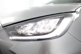 TOYOTA Yaris usata 12