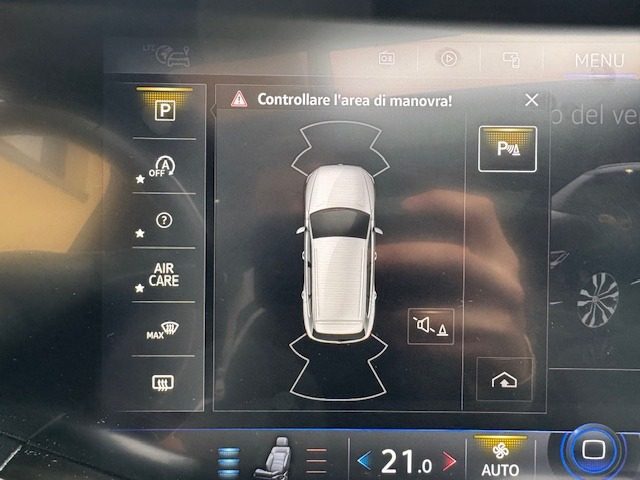 VOLKSWAGEN Touareg usata, con Park Distance Control