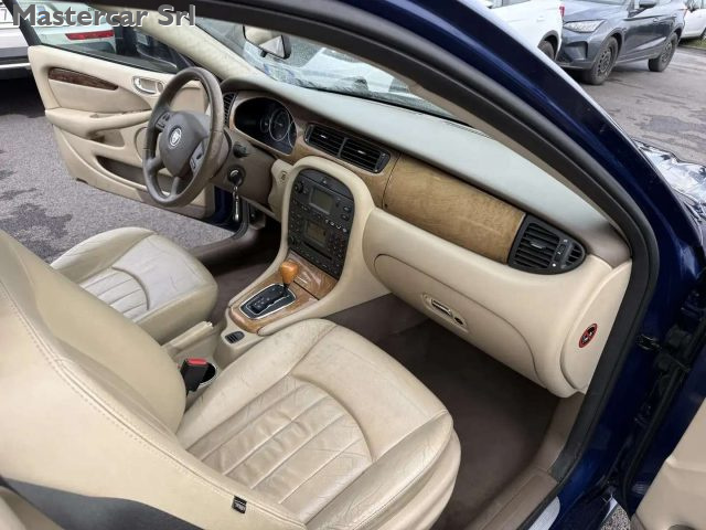 JAGUAR X-Type usata 14