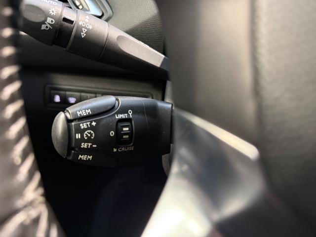 PEUGEOT 308 usata, con Sedile posteriore sdoppiato