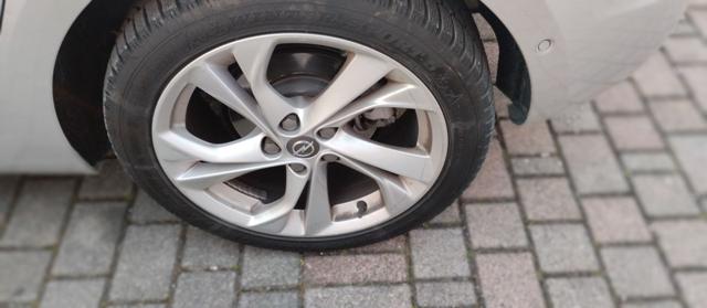 OPEL Astra usata, con Fendinebbia