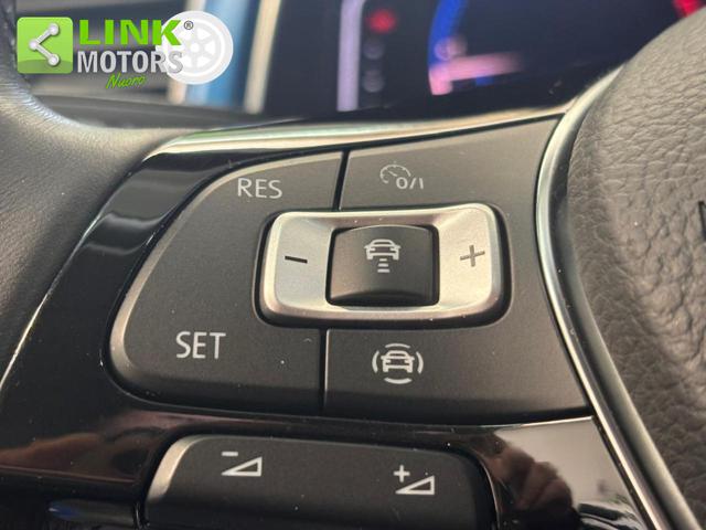 VOLKSWAGEN T-Roc usata, con Volante in pelle