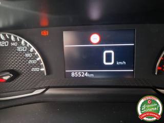 PEUGEOT 208 usata, con Autoradio