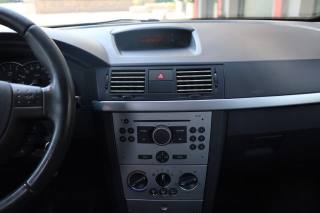 OPEL Meriva usata, con MP3
