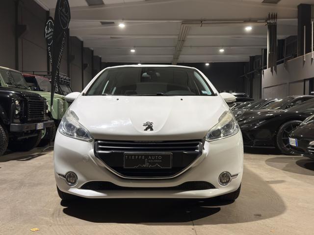 PEUGEOT 208 usata, con Airbag
