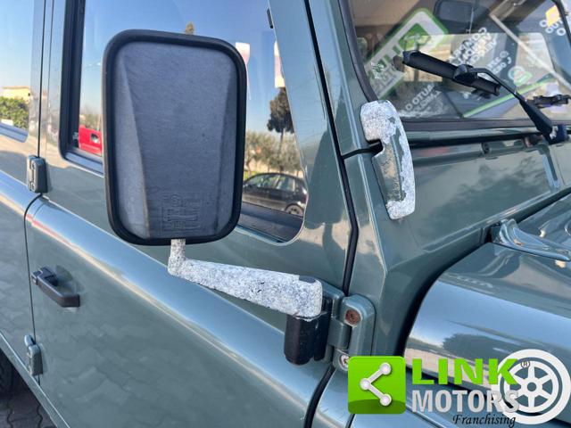 LAND ROVER Defender usata 16
