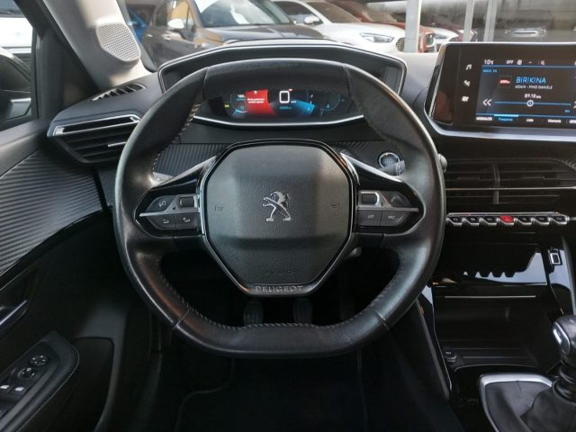 PEUGEOT 208 usata, con USB