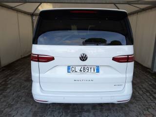 VOLKSWAGEN Multivan usata, con Touch screen