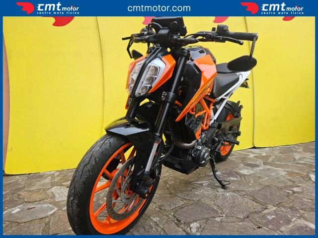 KTM 390 Duke usata 1