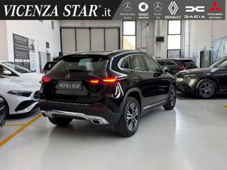 MERCEDES-BENZ GLA 180 usata, con Airbag laterali