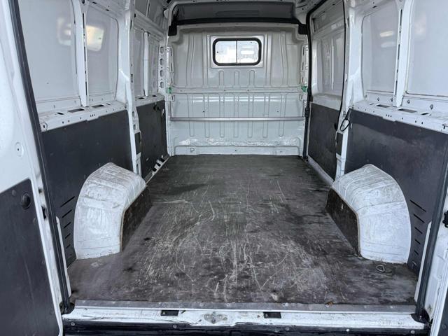PEUGEOT Boxer usata, con ESP