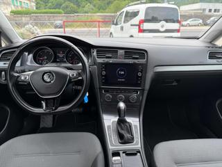 VOLKSWAGEN Golf usata, con Autoradio