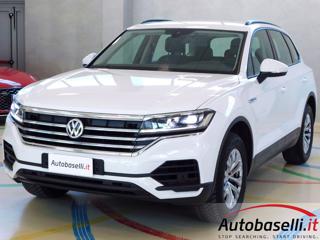 VOLKSWAGEN Touareg usata, con Park Distance Control