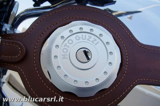 MOTO GUZZI V7 usata 8