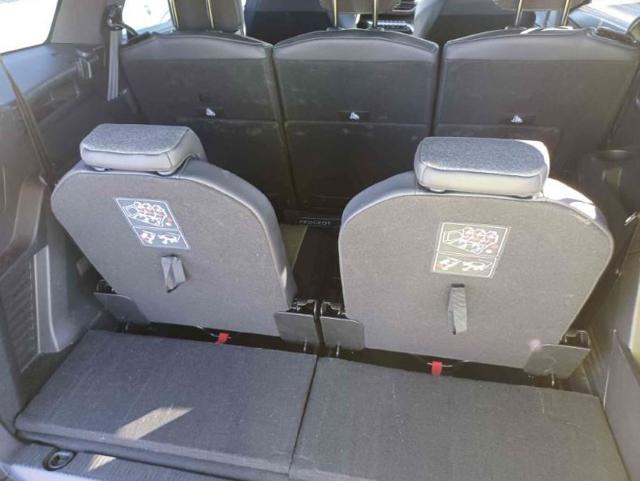 PEUGEOT 5008 usata, con Boardcomputer