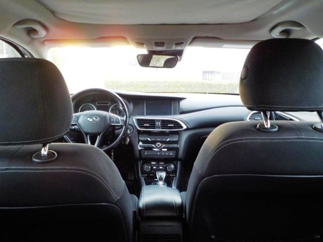 INFINITI Q30 usata 54