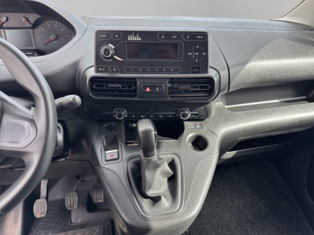 PEUGEOT Partner usata, con Autoradio digitale