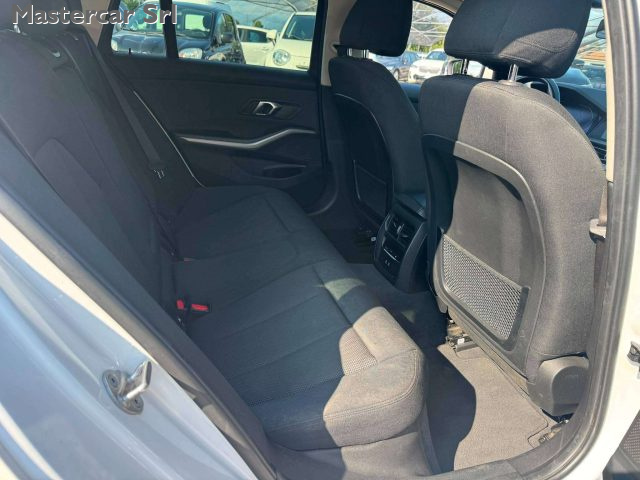BMW 320 usata, con Park Distance Control