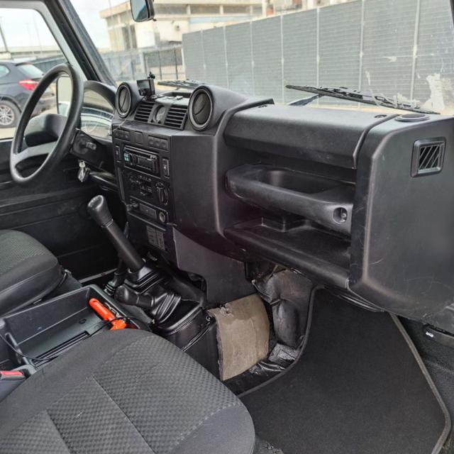 LAND ROVER Defender usata 12