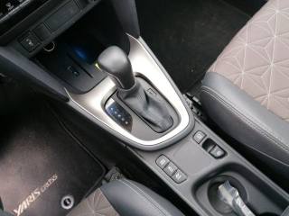 TOYOTA Yaris Cross usata, con Autoradio digitale