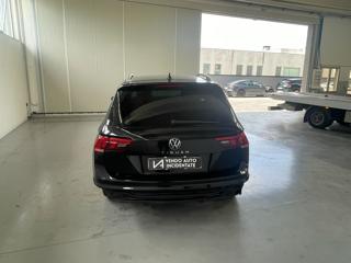 VOLKSWAGEN Tiguan usata, con Autoradio
