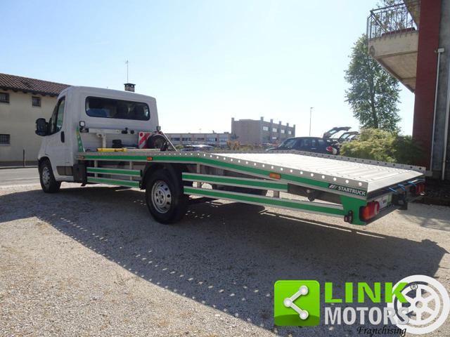 PEUGEOT Boxer usata, con Autoradio