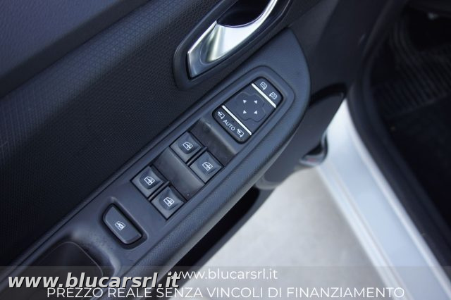 RENAULT Clio usata 17