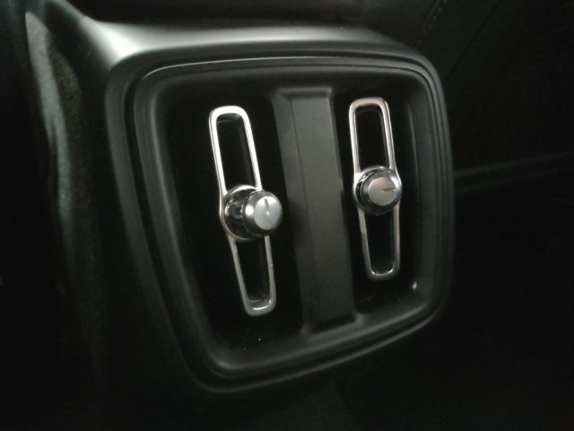VOLVO XC40 usata, con Luci diurne LED