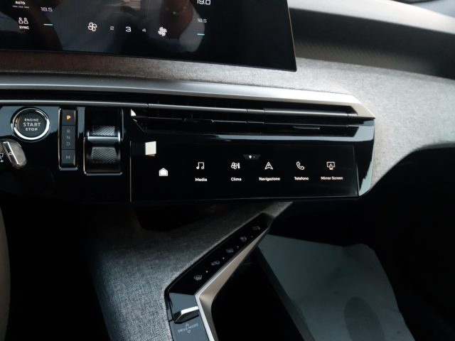 PEUGEOT 3008 usata, con Interni in pelle