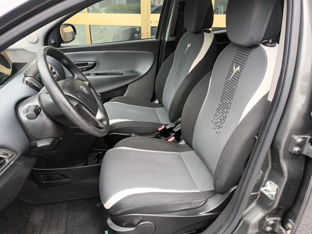 LANCIA Ypsilon usata, con Autoradio