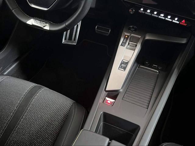 PEUGEOT 308 usata, con Sedile posteriore sdoppiato