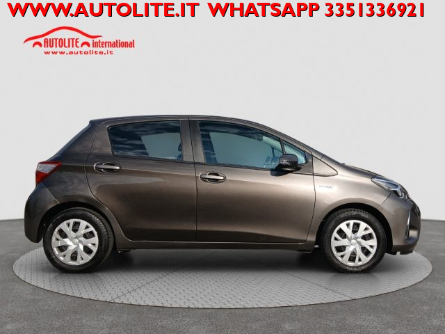 TOYOTA Yaris usata, con Autoradio
