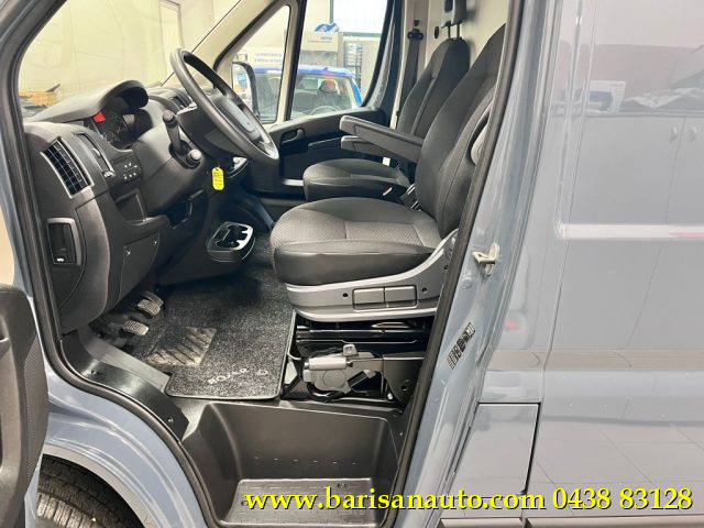 PEUGEOT Boxer usata, con Autoradio