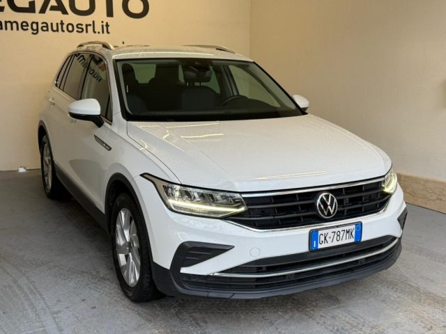 VOLKSWAGEN Tiguan usata, con Airbag laterali