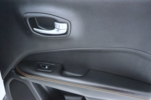 JEEP Compass usata 47