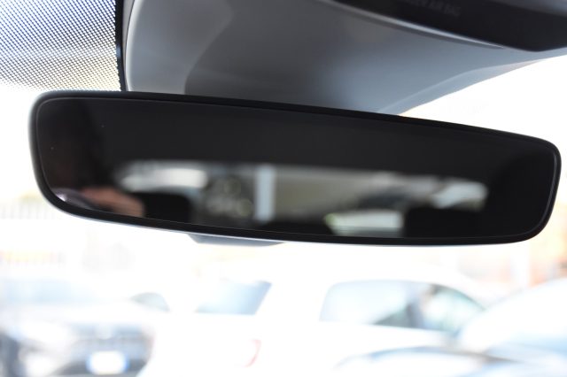 VOLKSWAGEN T-Roc usata, con Autoradio digitale