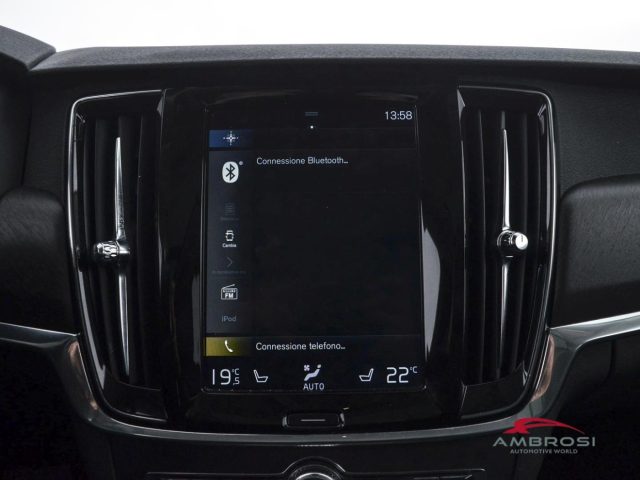VOLVO V90 Cross Country usata 14