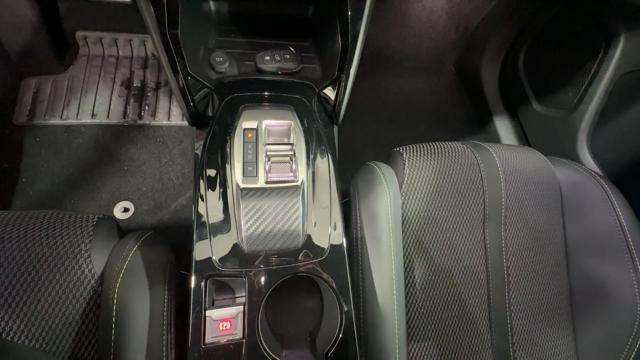PEUGEOT 2008 usata, con Cruise Control